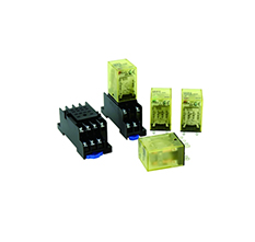 繼電器